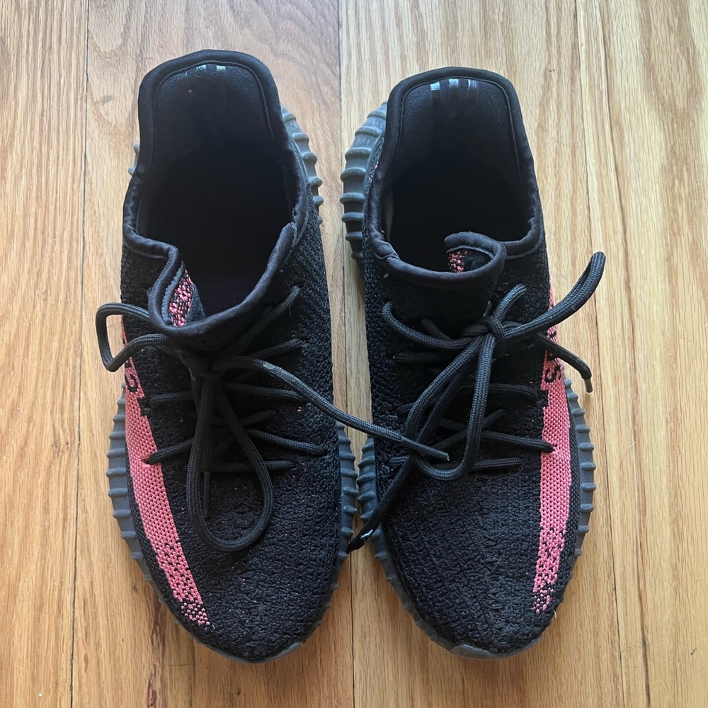 yeezy 350 red pink